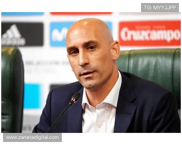 《西足协主席鲁比亚莱斯新书揭露自己为西班牙足球最大阴谋的受害者》